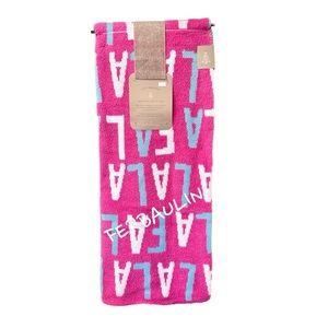 🎄 The Cozy Cottage Christmas Fa la la la la 
Oversized Decorative Throw …